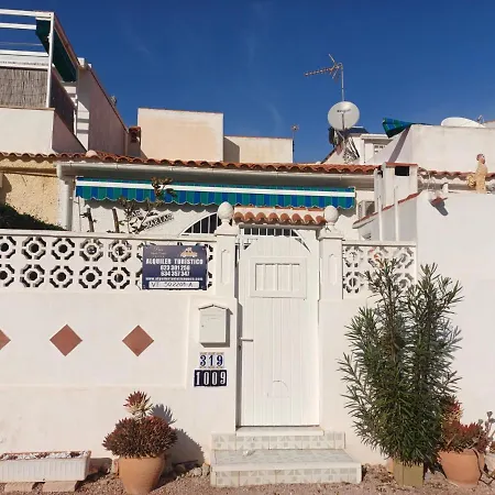 Charming Bungalow In Torrevieja Near La Mata Natural Park Nyaraló La Mata